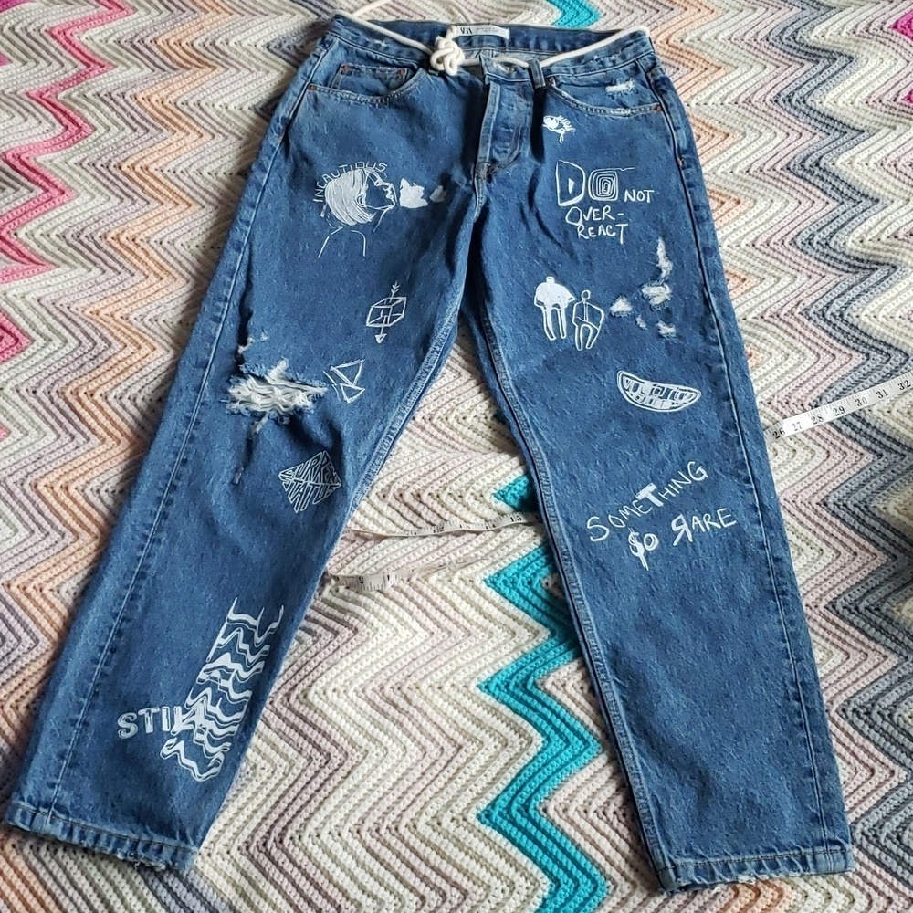 Zara men’s slim fit Graffiti ripped jeans, mid-blue, size 31